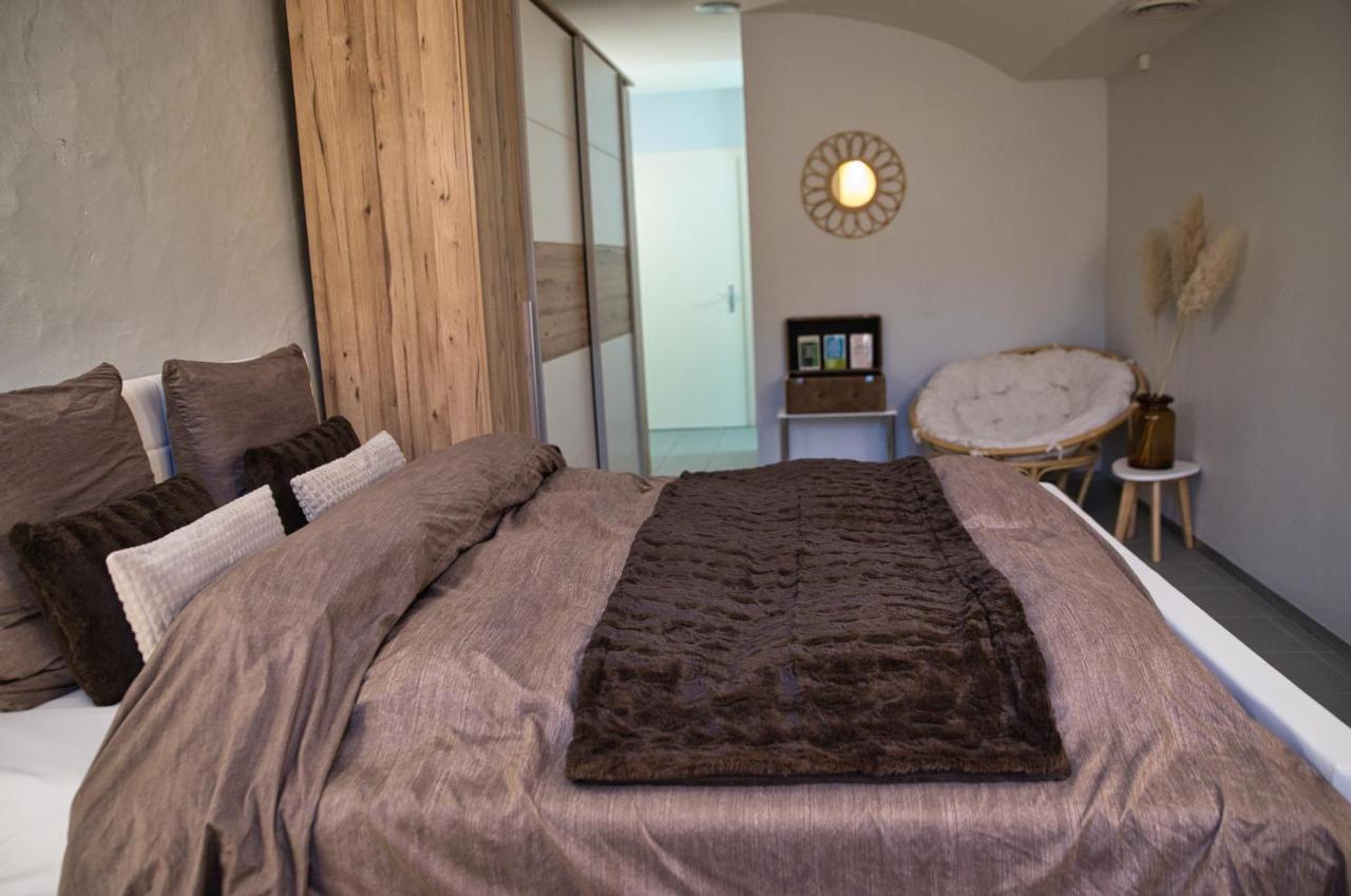 Chill Home : Appartement cocooning avec jacuzzi Grandson Extérieur photo